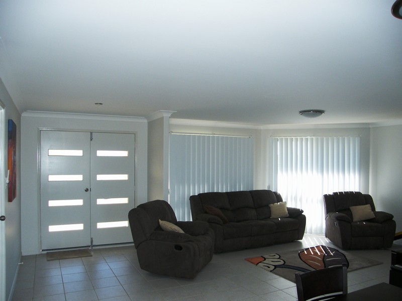 15 Priors Pocket Road, Pacific Heights QLD 4703