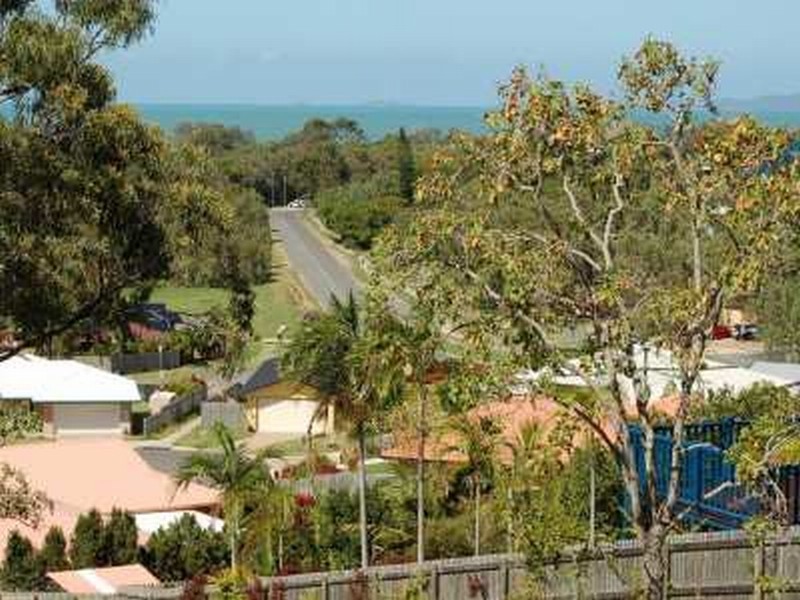 16 Tabor Drive, Yeppoon QLD 4703