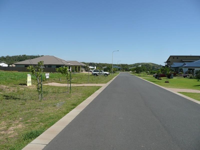 8 Spinnaker Dve Mulambin Waters, Yeppoon QLD 4703