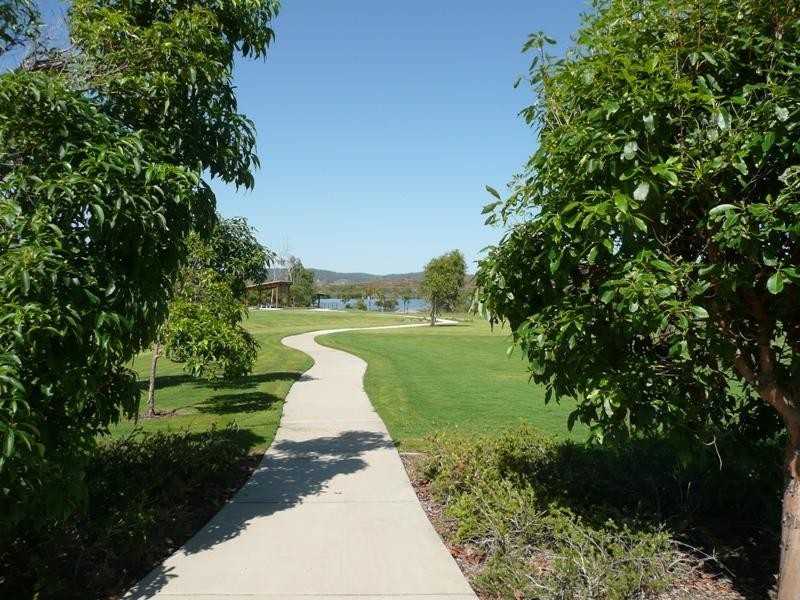 8 Spinnaker Dve Mulambin Waters, Yeppoon QLD 4703