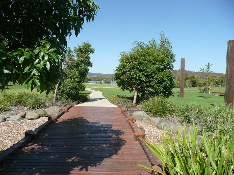 8 Spinnaker Dve Mulambin Waters, Yeppoon QLD 4703