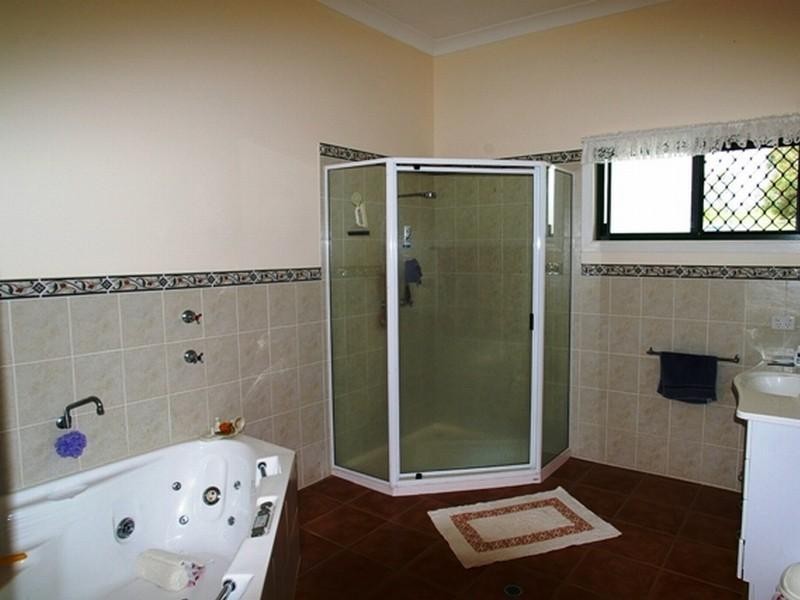 222 Stones Rd, Yeppoon QLD 4703