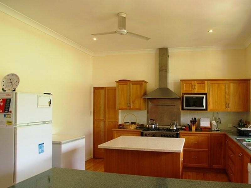 222 Stones Rd, Yeppoon QLD 4703
