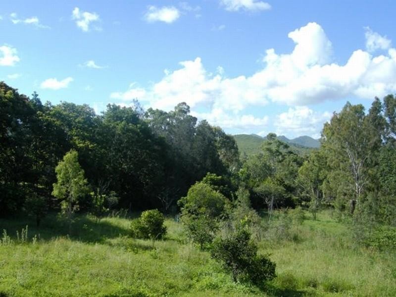 222 Stones Rd, Yeppoon QLD 4703