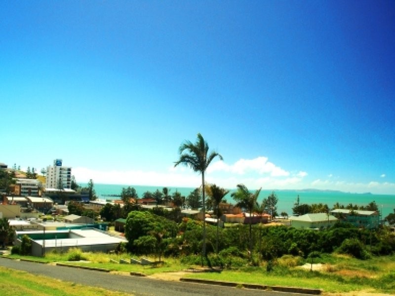 8-16 Cnr Barry Street & Hill Street, Yeppoon QLD 4703