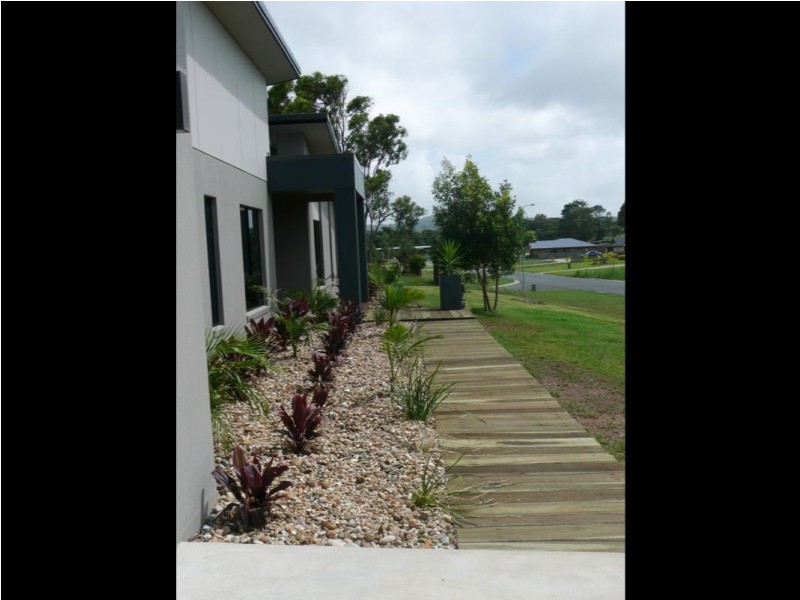 8 Nevallan Drive, Yeppoon QLD 4703