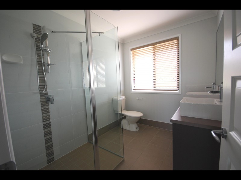 54 Lakeview Circuit, Yeppoon QLD 4703