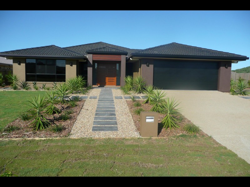 54 Lakeview Circuit, Yeppoon QLD 4703