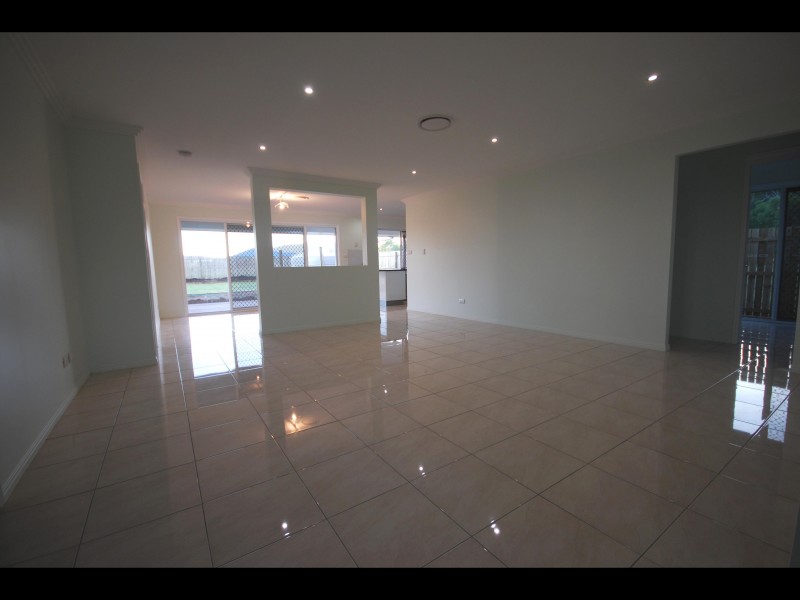 26 Lakeview Circuit, Mulambin QLD 4703