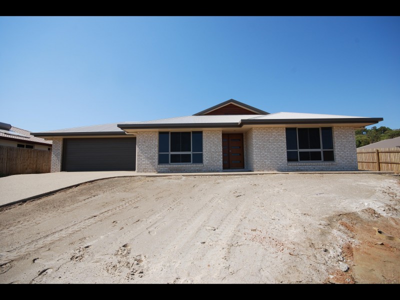 33 Dune Circle, Yeppoon QLD 4703