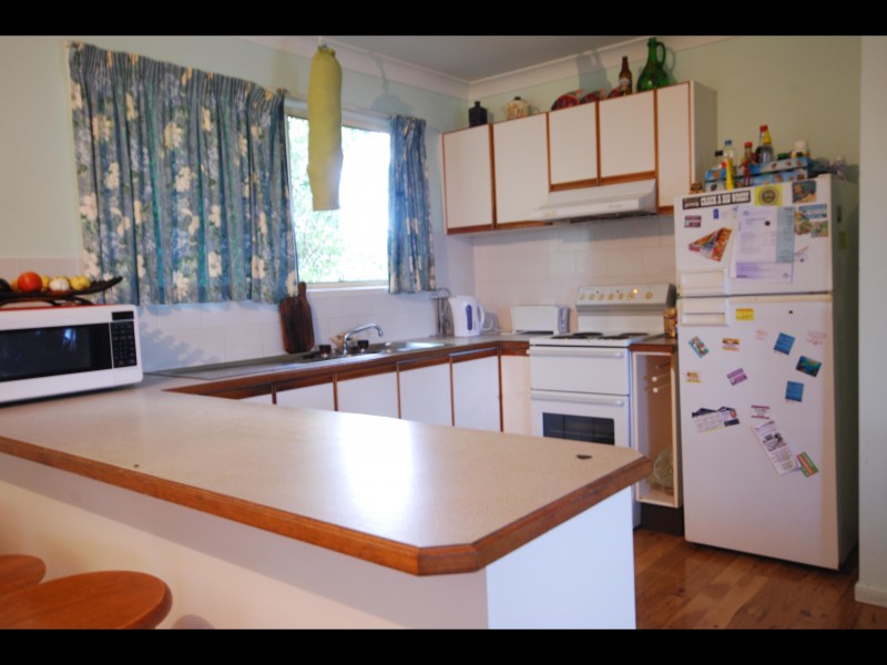 6 Shaw Avenue, Yeppoon QLD 4703