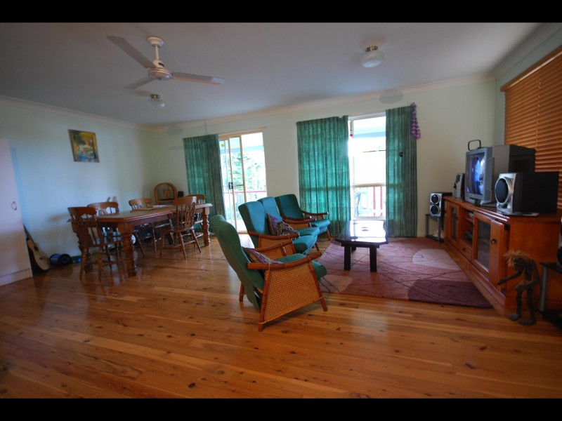 6 Shaw Avenue, Yeppoon QLD 4703