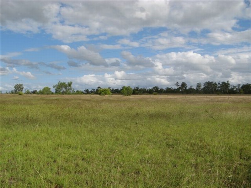 2758 Airstrip Road, Nebo QLD 4742