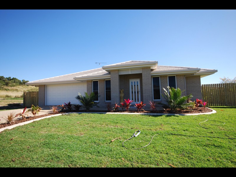 43 Dune Circle, Yeppoon QLD 4703