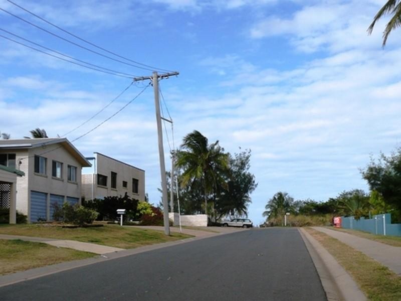 27 Todd Avenue, Yeppoon QLD 4703