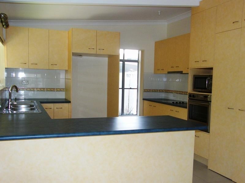 29-30 Cedar Ave, Taranganba QLD 4703