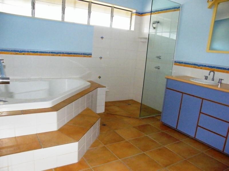 29-30 Cedar Ave, Taranganba QLD 4703