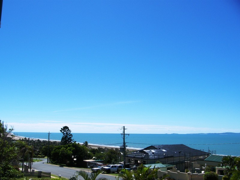 Unit 2 28 – 30 Kerr Street, Catalinas, Yeppoon QLD 4703