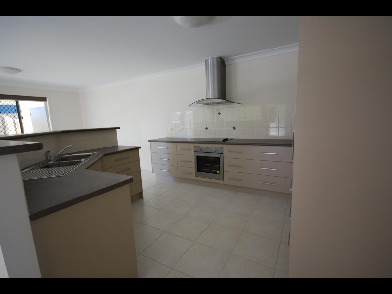 2/37 Tabone Street, Yeppoon QLD 4703