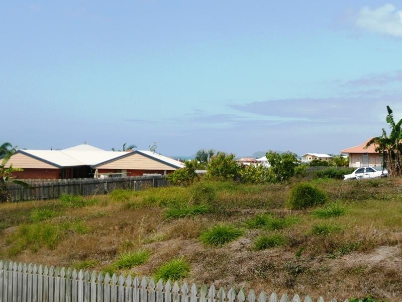 112 Pacific Heights Rd, Yeppoon QLD 4703