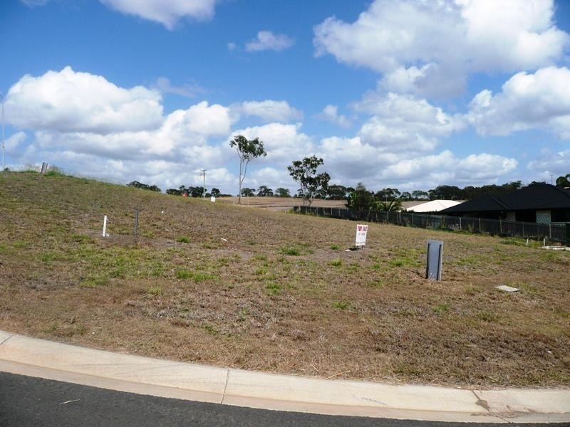 2 MALLEE CL, Yeppoon QLD 4703