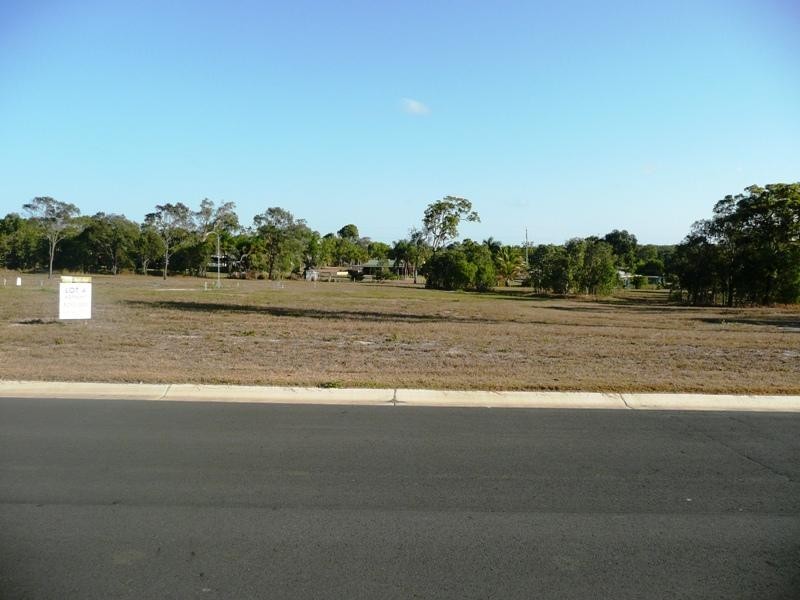 2 WEBB PL, Yeppoon QLD 4703