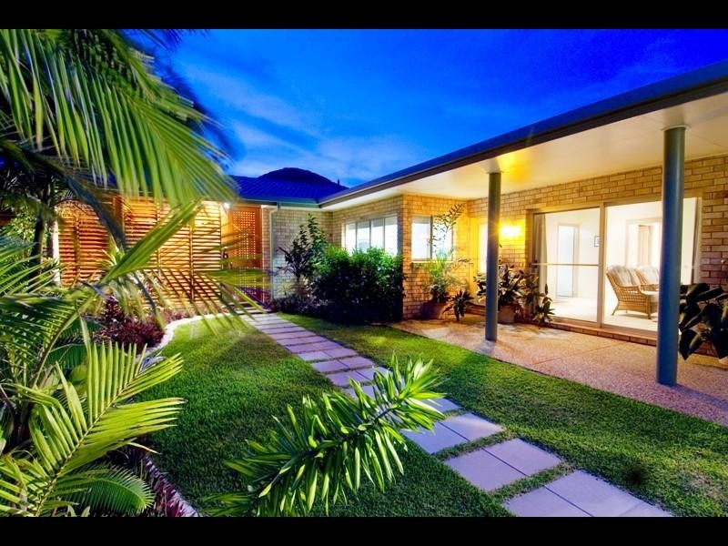 27 CATHERINE AV, Yeppoon QLD 4703