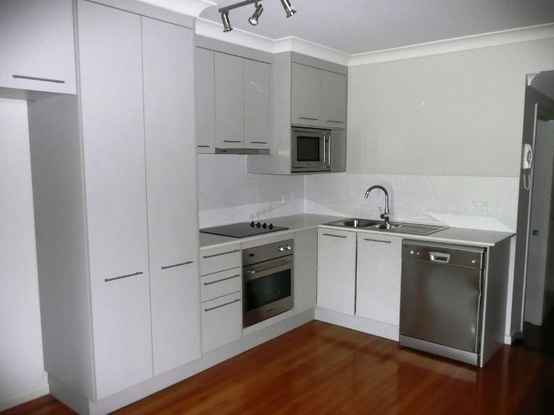 10 27 – 29 Cedar Ave, Yeppoon QLD 4703