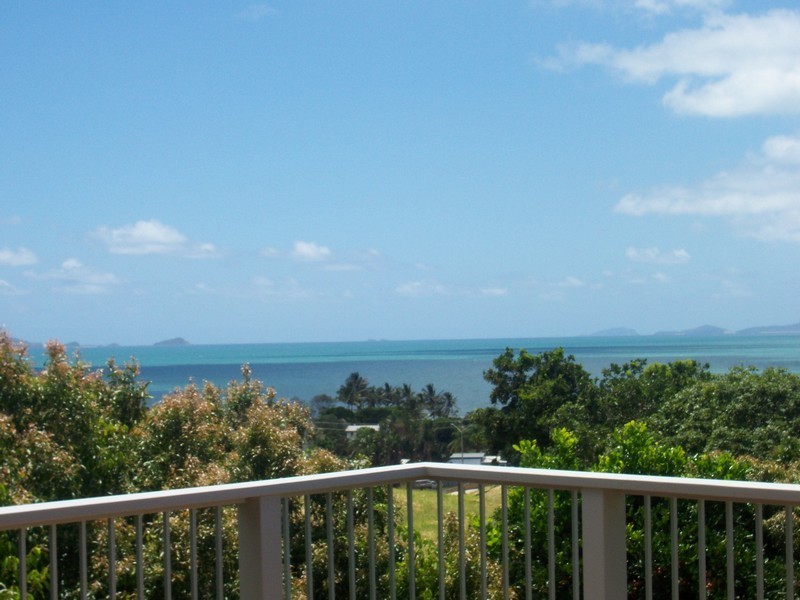 3 Island View Crescent, Yeppoon QLD 4703