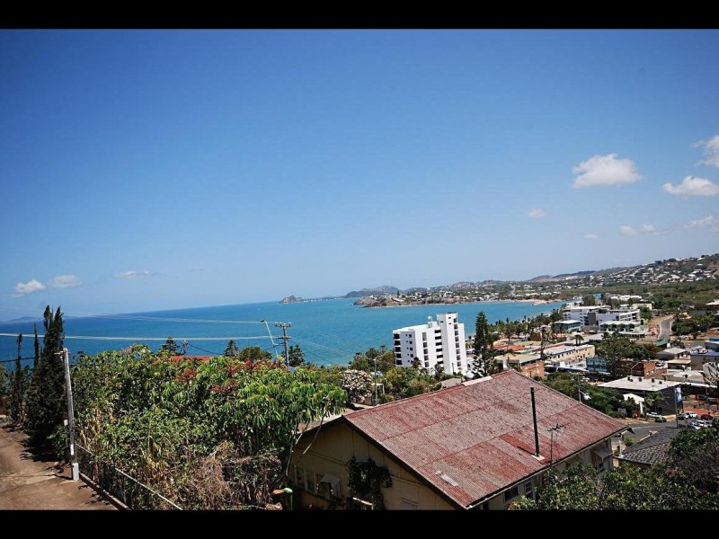 4 / 44 Hill Street, Yeppoon QLD 4703