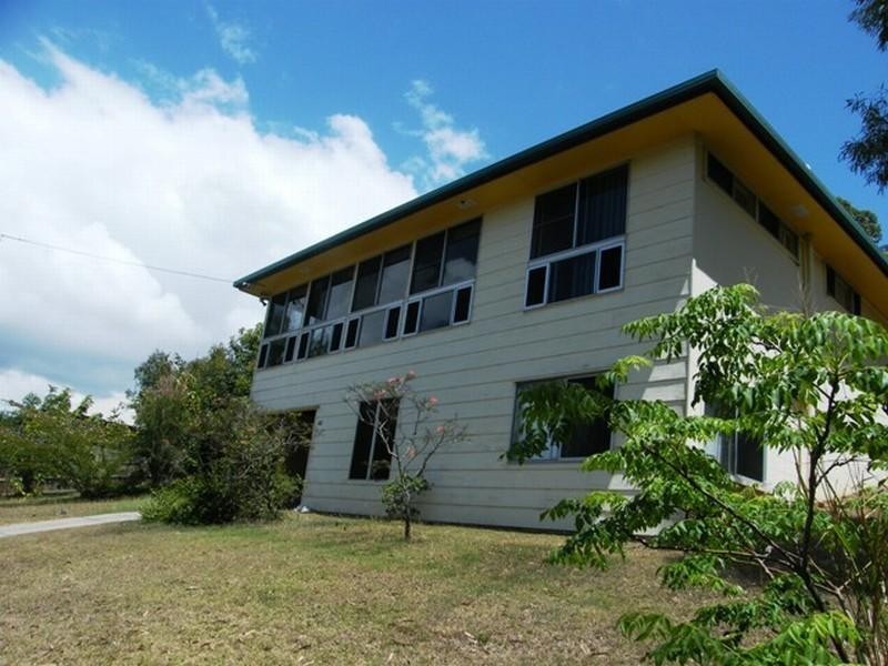 42 Tucker St, Yeppoon QLD 4703