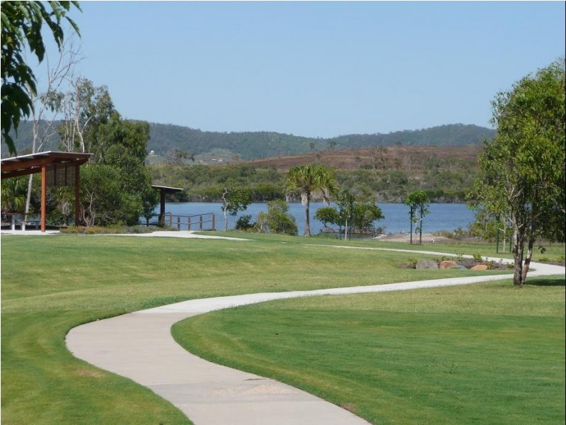 4 Sandcastle Drive, Mulambin QLD 4703
