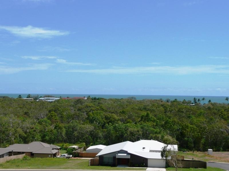 5 ACACIA GR, Yeppoon QLD 4703
