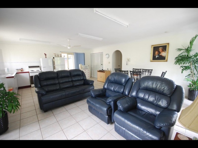 6  Veronica Street, Kinka Beach QLD 4703