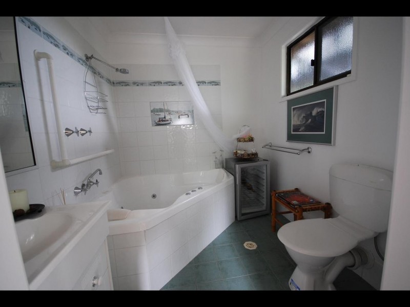 6 Neilsen Street, Yeppoon QLD 4703