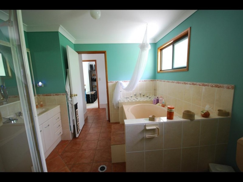 6 Neilsen Street, Yeppoon QLD 4703