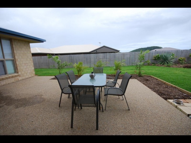 9 Sandcastle Drive, Mulambin QLD 4703