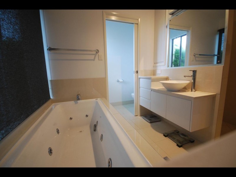 8 Blue Water Boulevard, Mulambin, Yeppoon QLD 4703