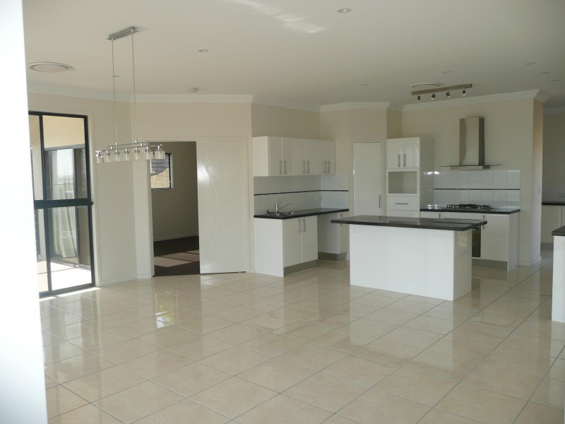 17 Cliff Street, Yeppoon QLD 4703