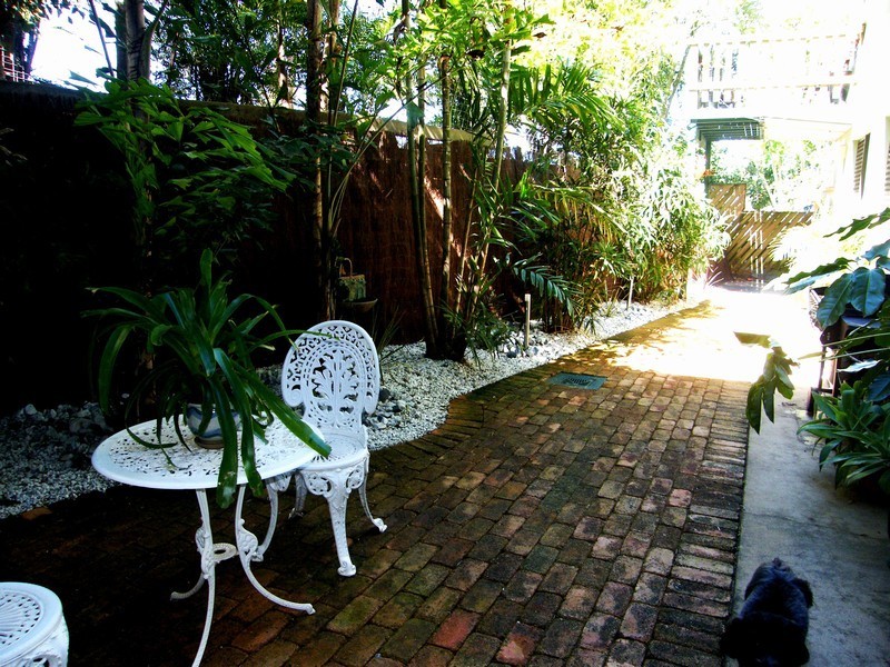 6/33 Scenic Hway, Cooee Bay QLD 4703