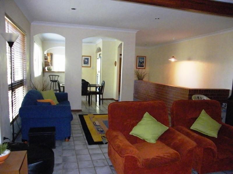 6/33 Scenic Hway, Cooee Bay QLD 4703