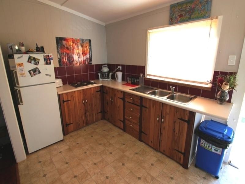 7 JEFFRIES ST, Yeppoon QLD 4703