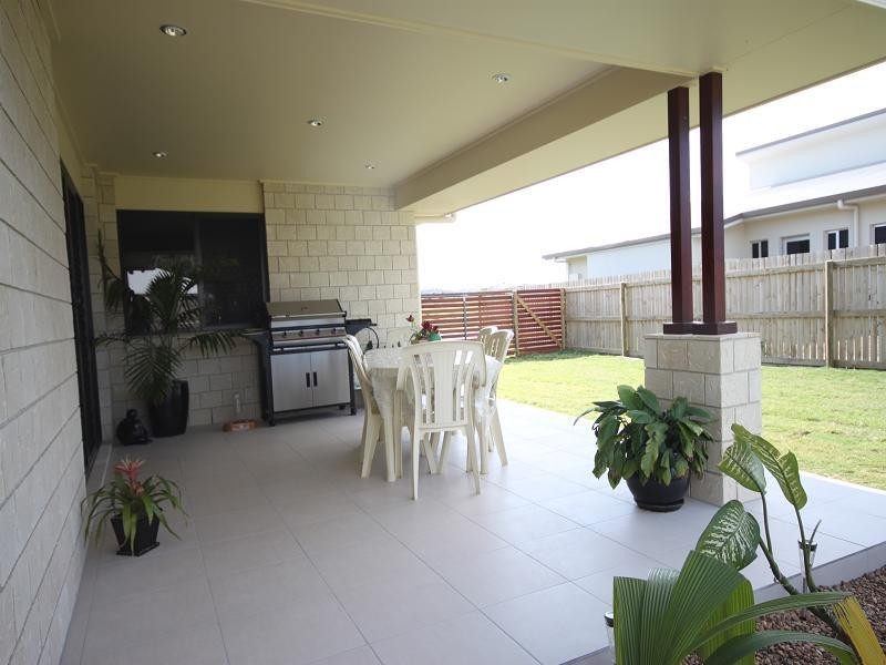 25 Sandcastle Drive, Mulambin QLD 4703
