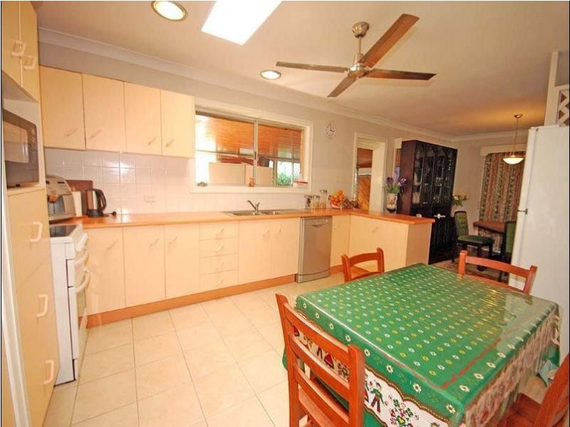 3 Holt Street, Yeppoon QLD 4703