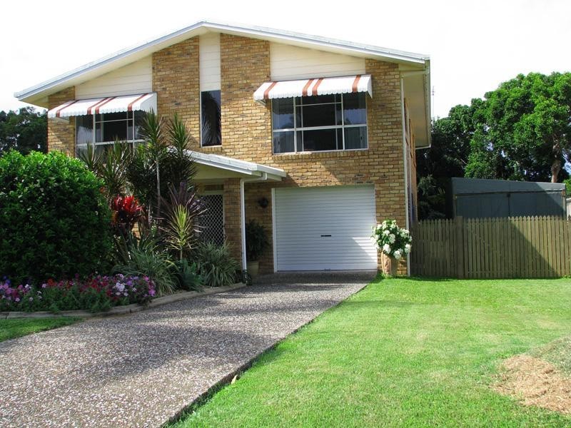 7 Barnes Street, Yeppoon QLD 4703