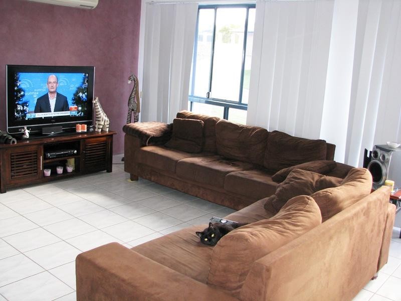 28 Singleton Street, Zilzie QLD 4710