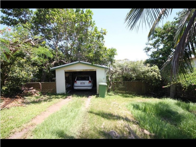 24 OCEAN PARADE, Cooee Bay QLD 4703