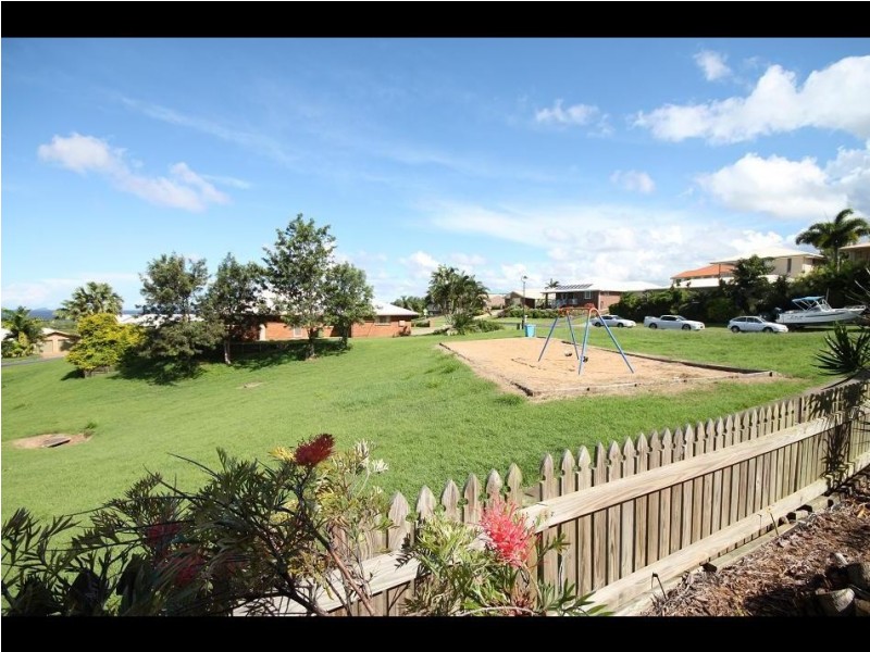 2/8 Pacific Drive, Yeppoon QLD 4703