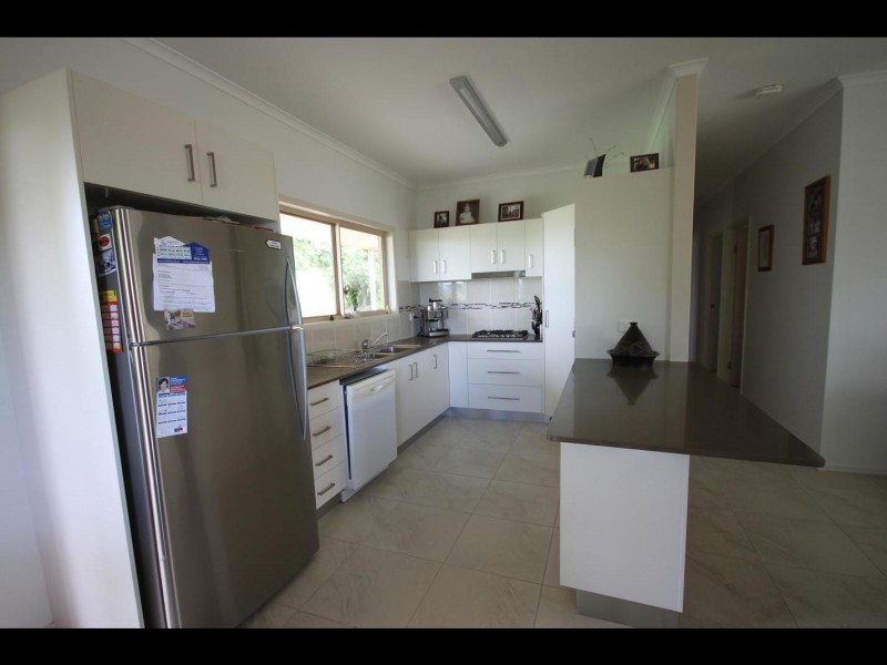 5a Clements Street, Emu Park QLD 4710