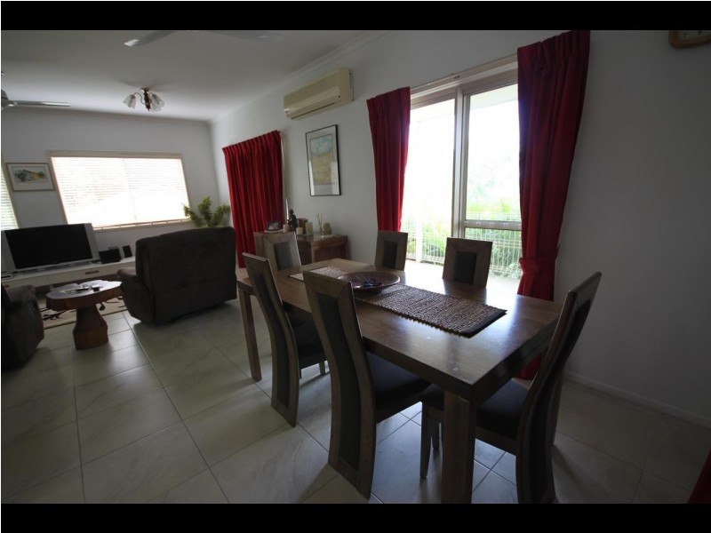 5a Clements Street, Emu Park QLD 4710